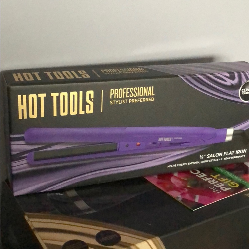 Hot Tools Straightener